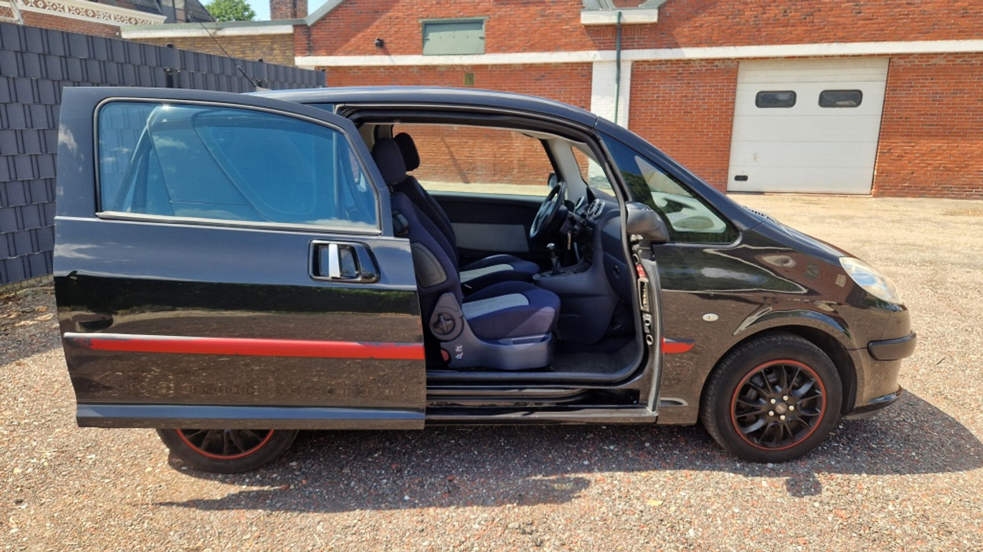Foto van Peugeot 1007