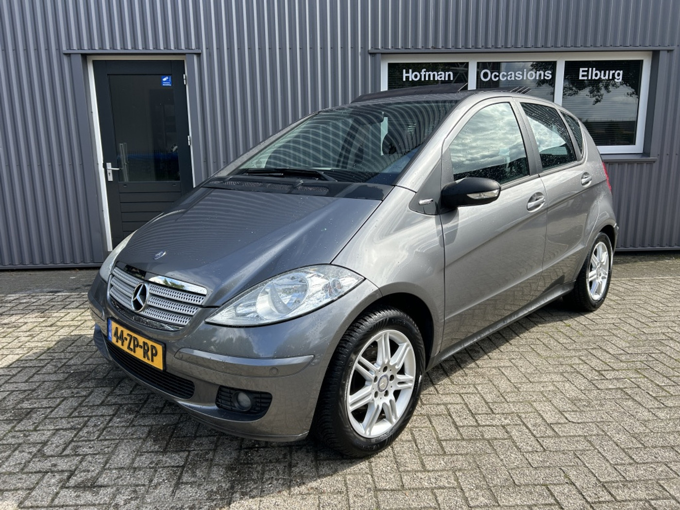 Mercedes-Benz A 150 150 AUT Edition One PDC PANO Airco APK! 2008 - voorkant