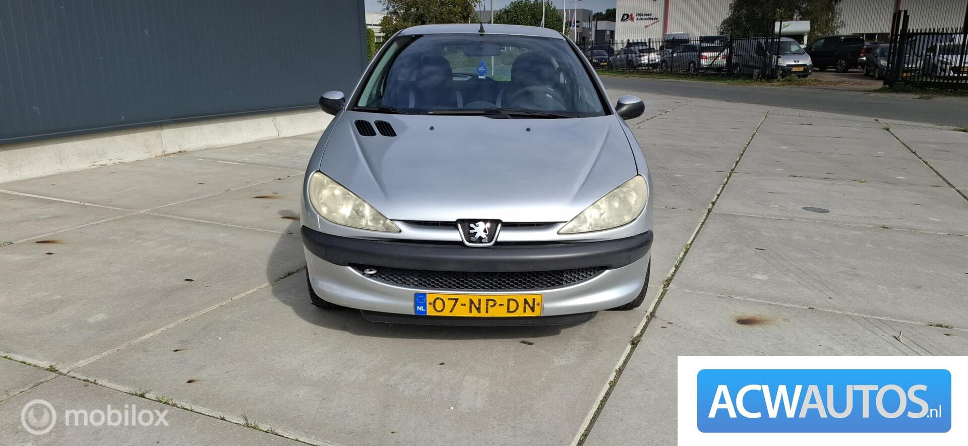Peugeot 206 1.1 XR 2004 - voorkant