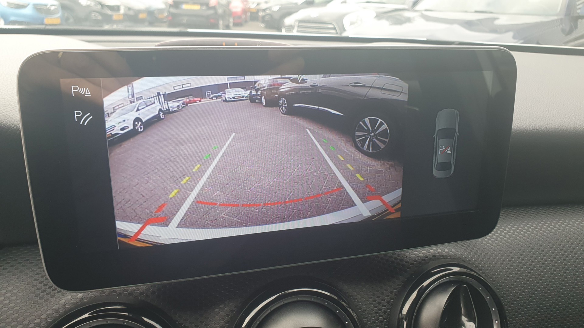 Foto van Mercedes-Benz A 180