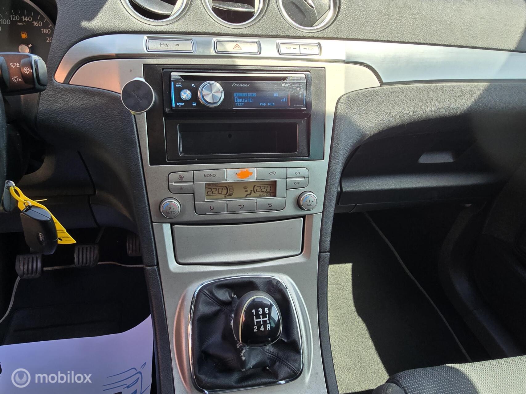 Foto van Ford S-max