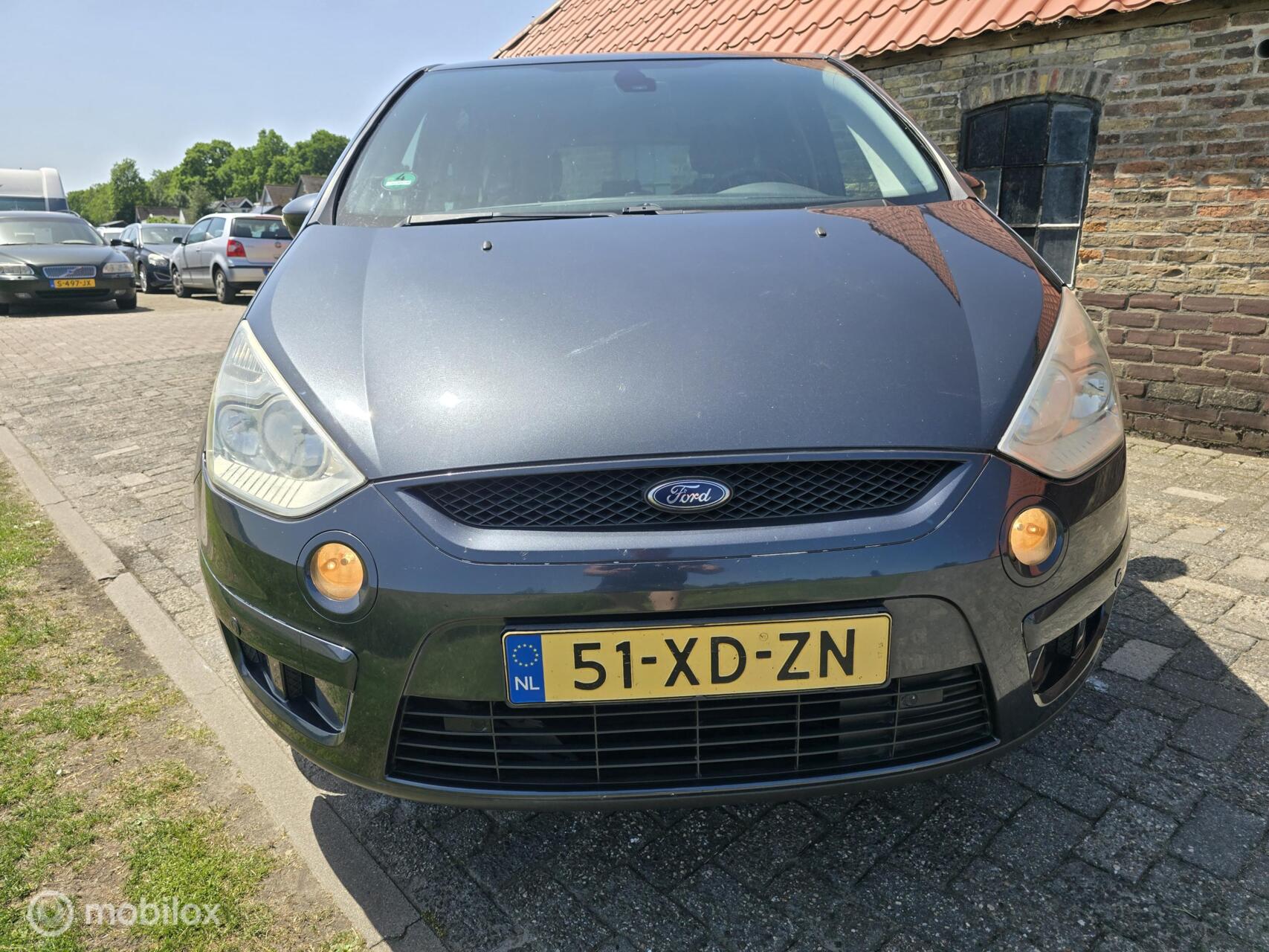 Foto van Ford S-max