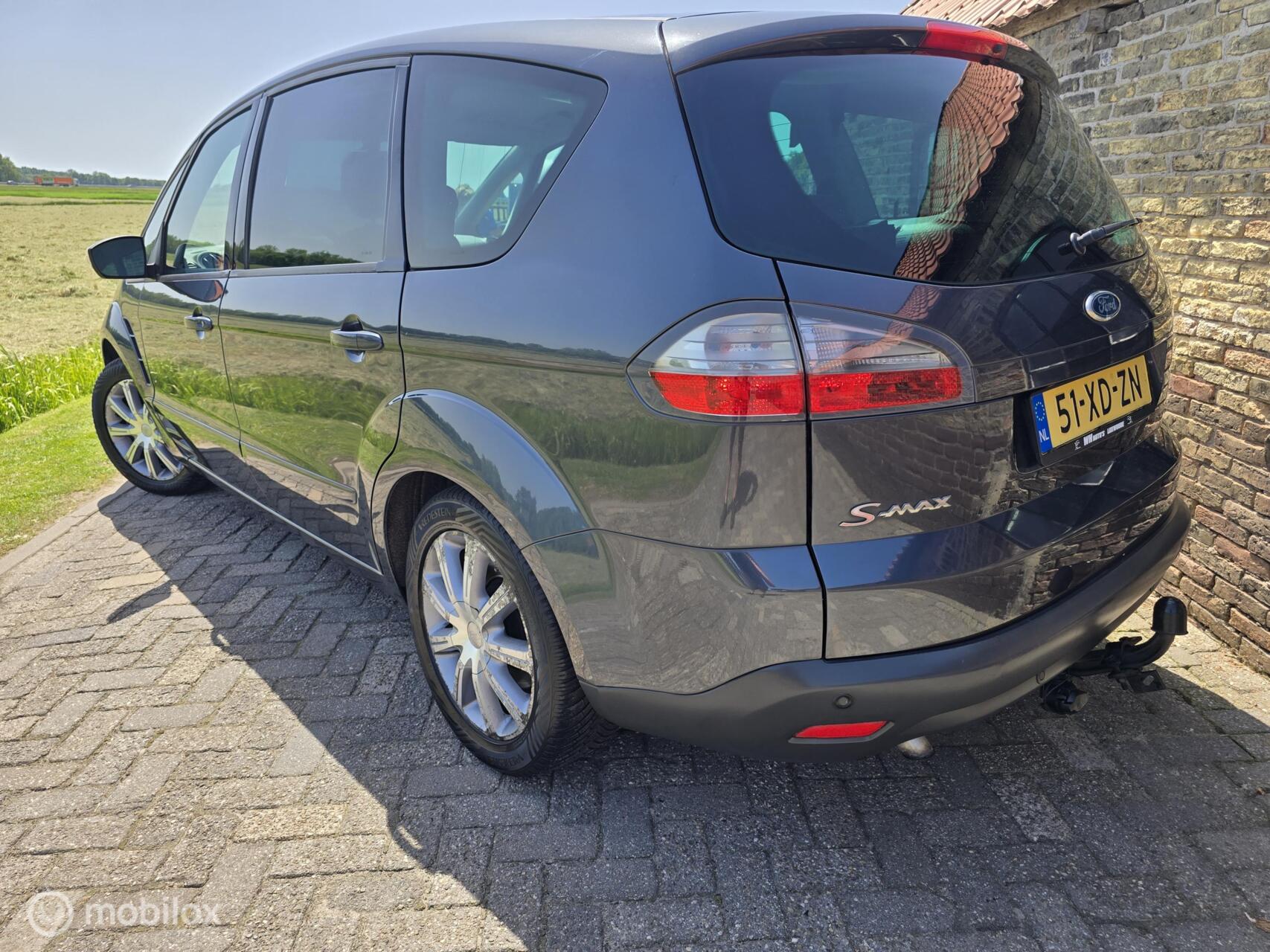Foto van Ford S-max