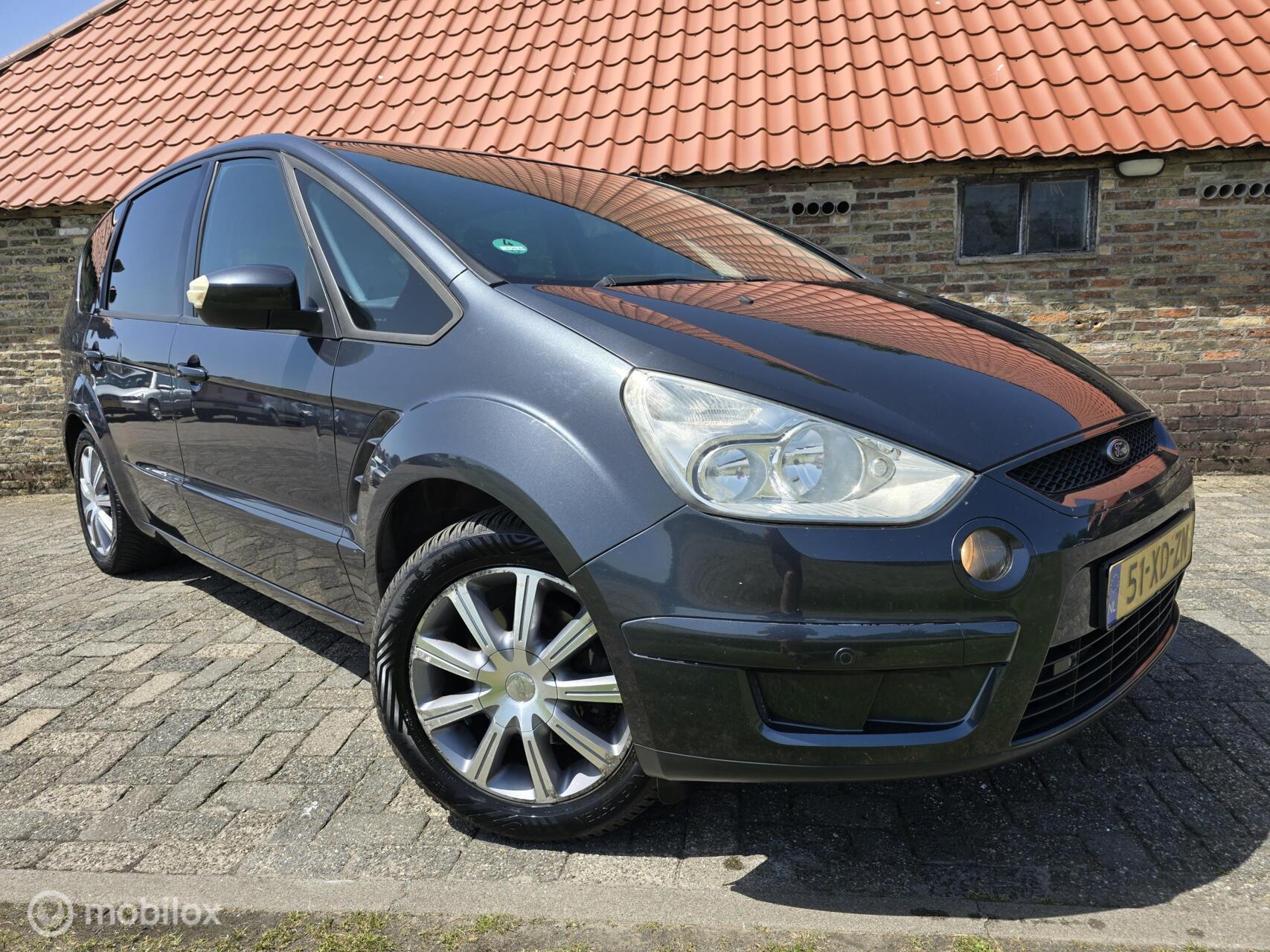 Foto van Ford S-max