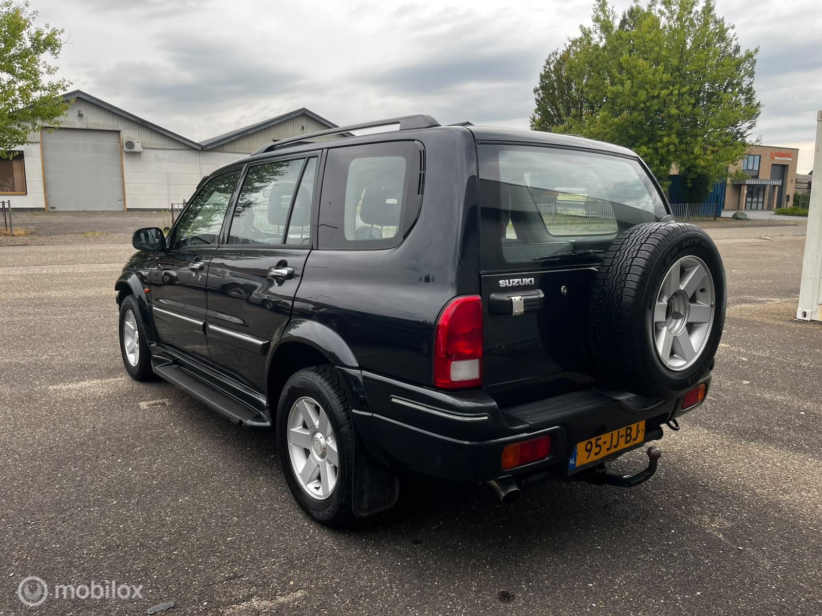 Foto van Suzuki Grand Vitara Xl-7
