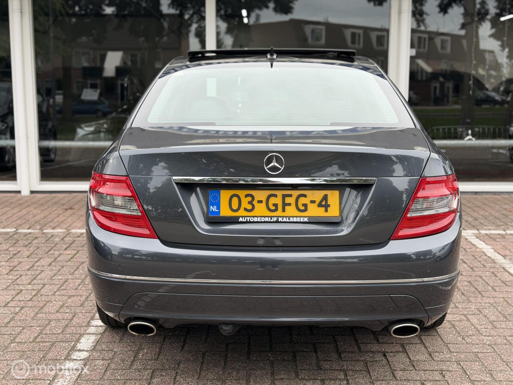 Foto van Mercedes-Benz C 230