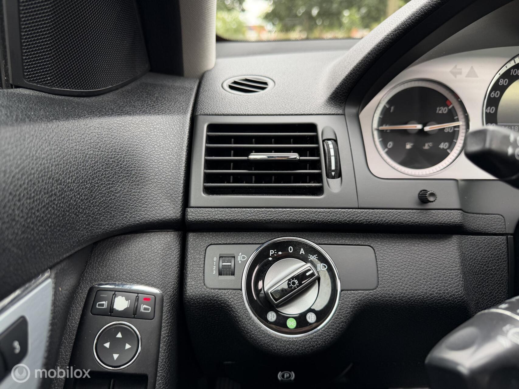 Foto van Mercedes-Benz C 230