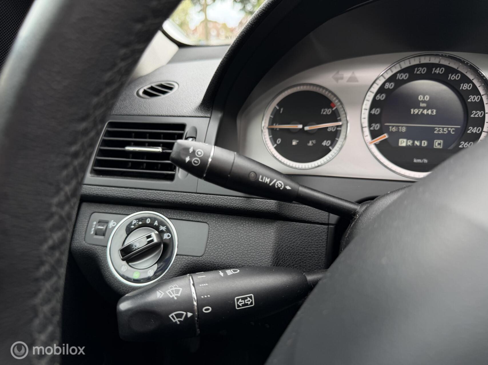 Foto van Mercedes-Benz C 230