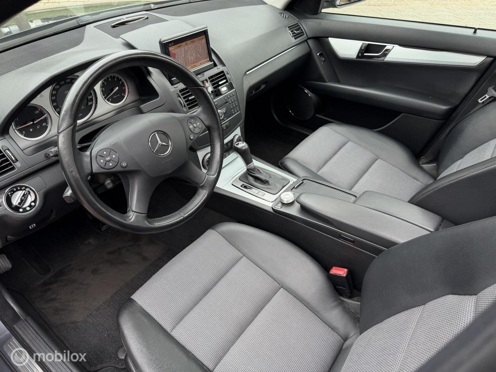 Foto van Mercedes-Benz C 230