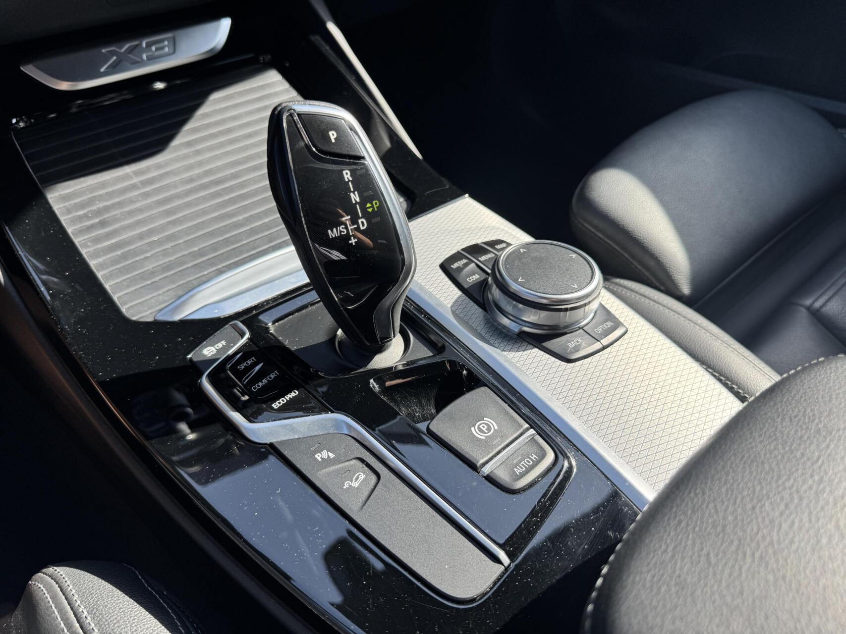 Foto van BMW X3 Xdrive20i