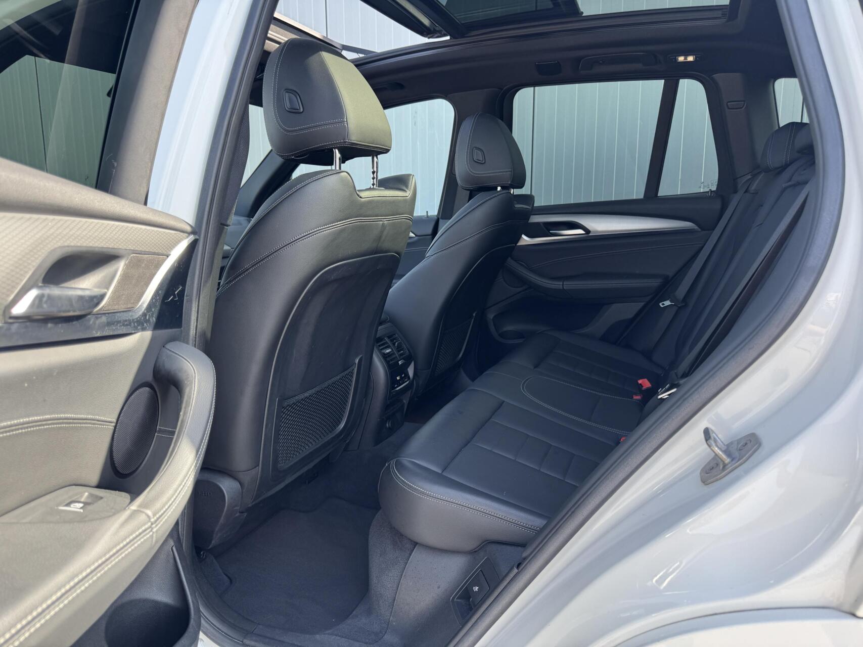 Foto van BMW X3 Xdrive20i