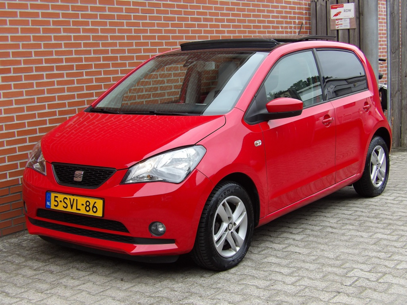 Seat Mii 1.0 Chill Out 2014 - voorkant