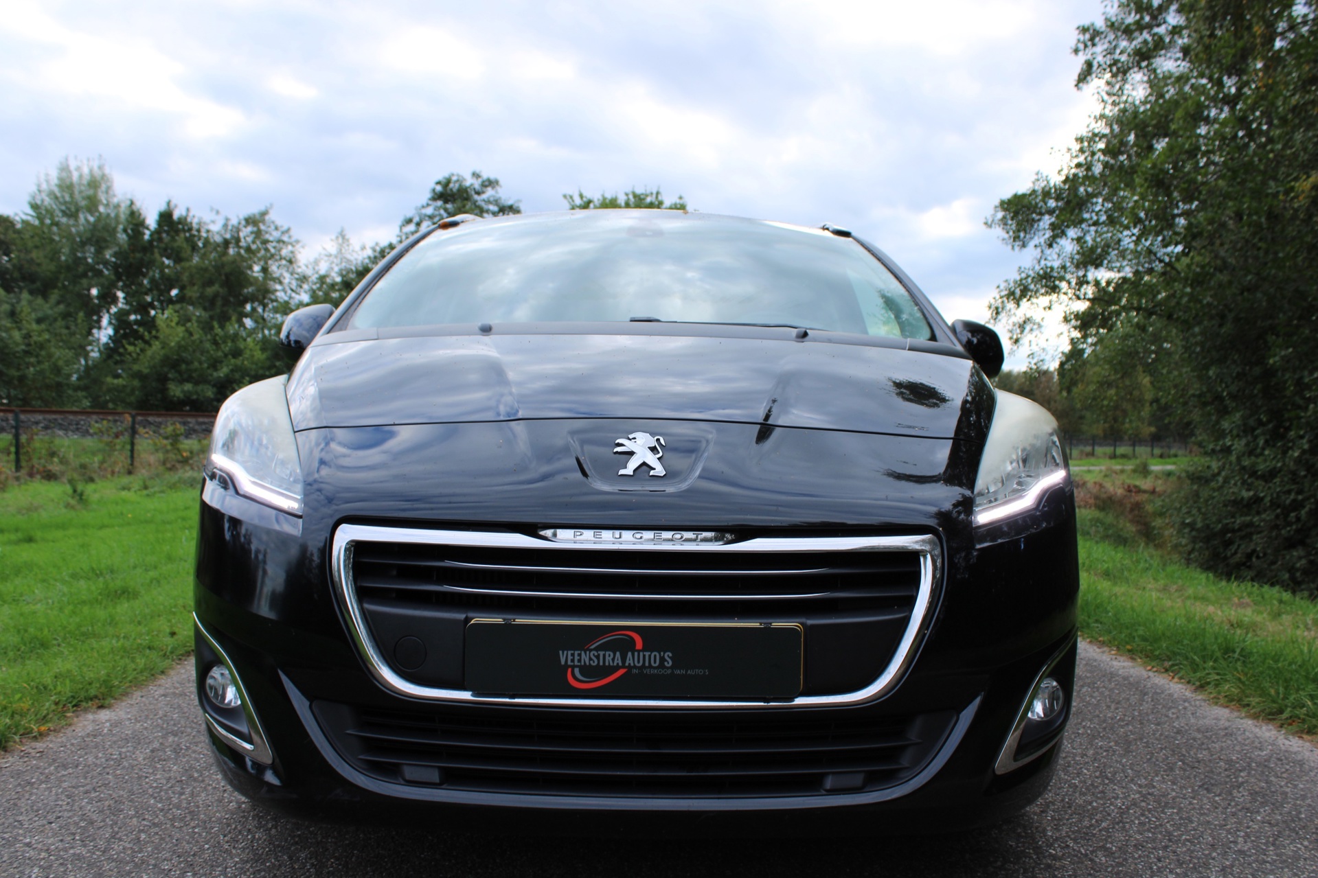 Foto van Peugeot 5008