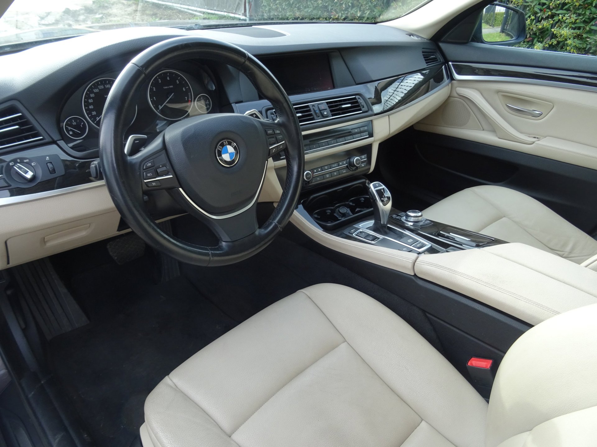 Foto van BMW 523i