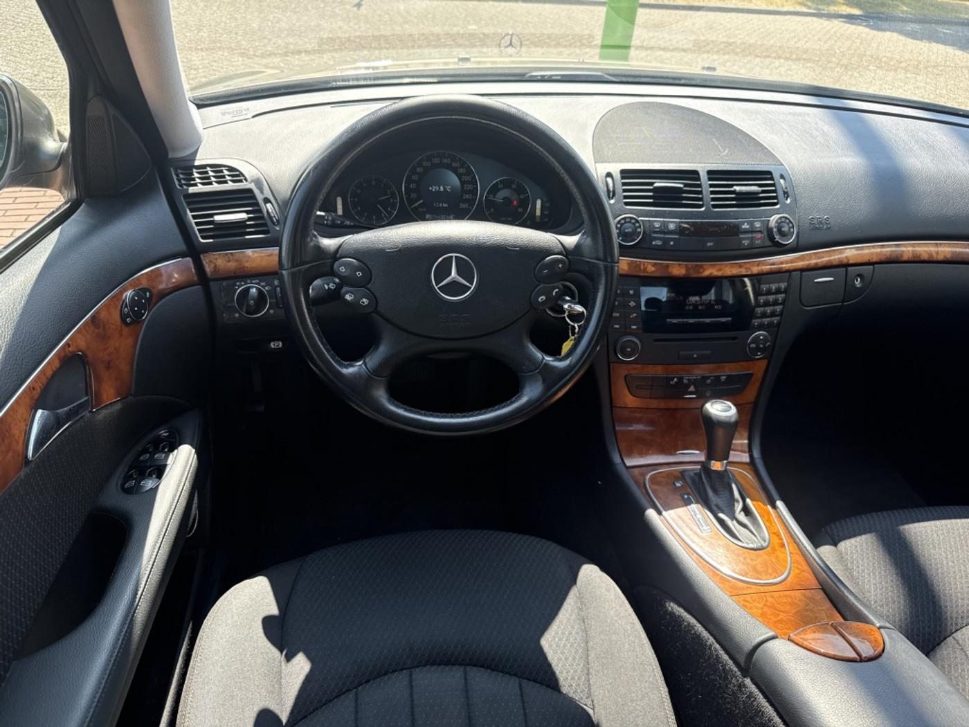 Foto van Mercedes-Benz E 200 CDI