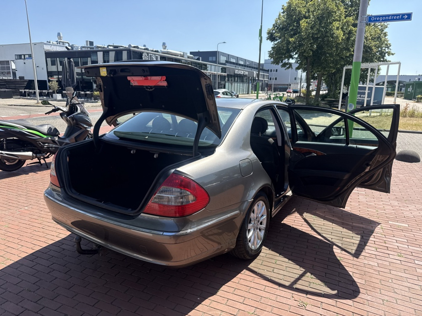 Foto van Mercedes-Benz E 200 CDI