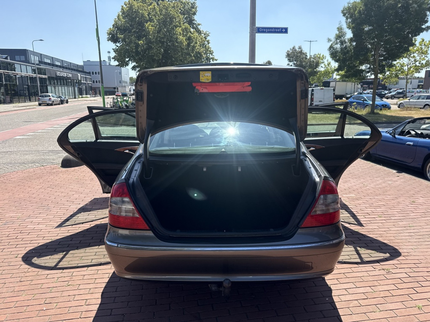 Foto van Mercedes-Benz E 200 CDI
