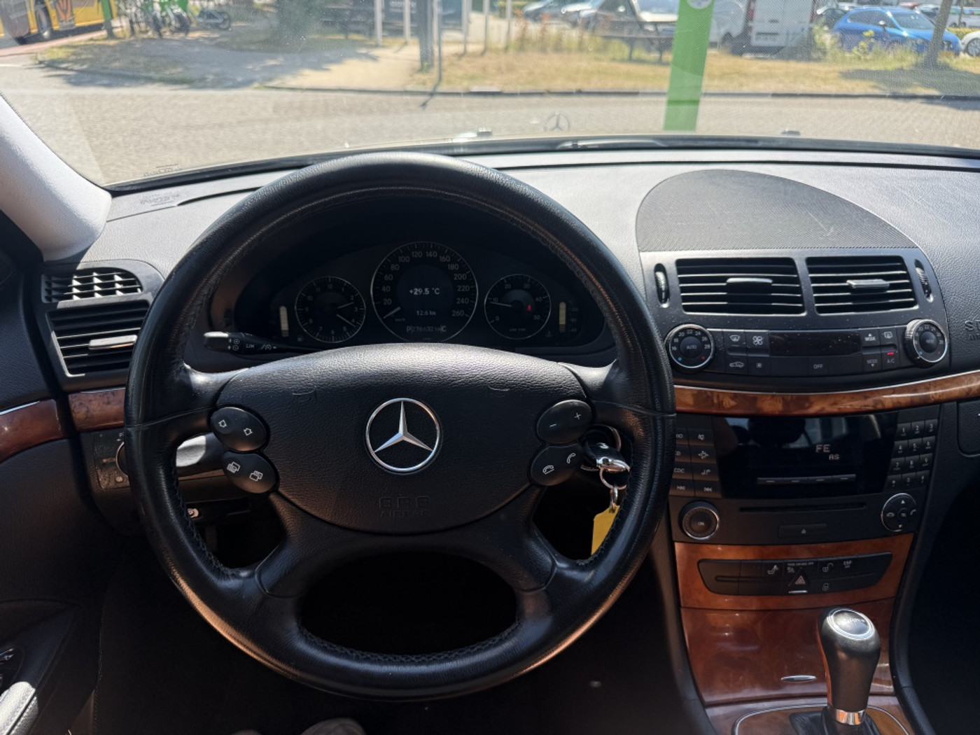 Foto van Mercedes-Benz E 200 CDI