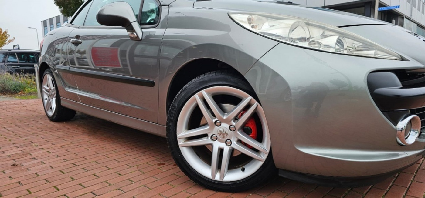 Foto van Peugeot 207 CC