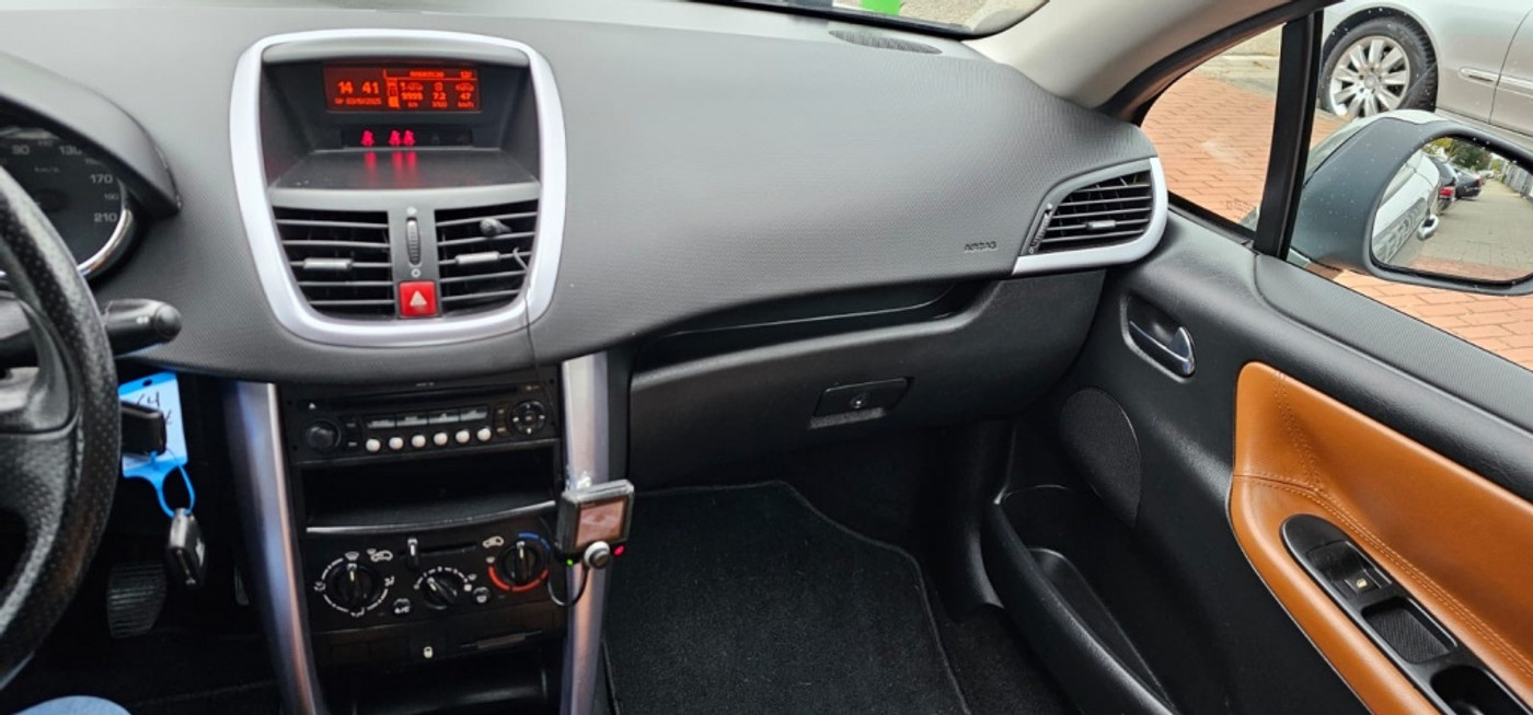 Foto van Peugeot 207 CC