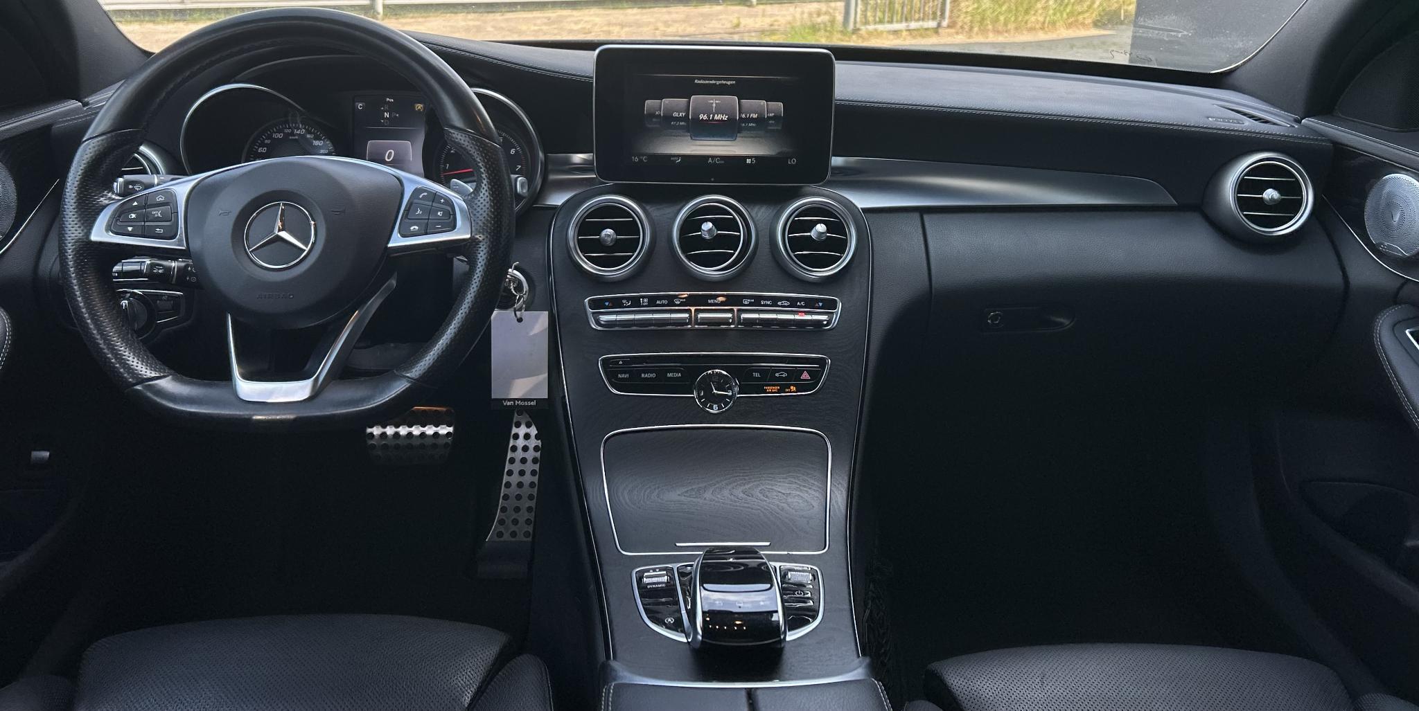 Foto van Mercedes-Benz C 400 4Matic