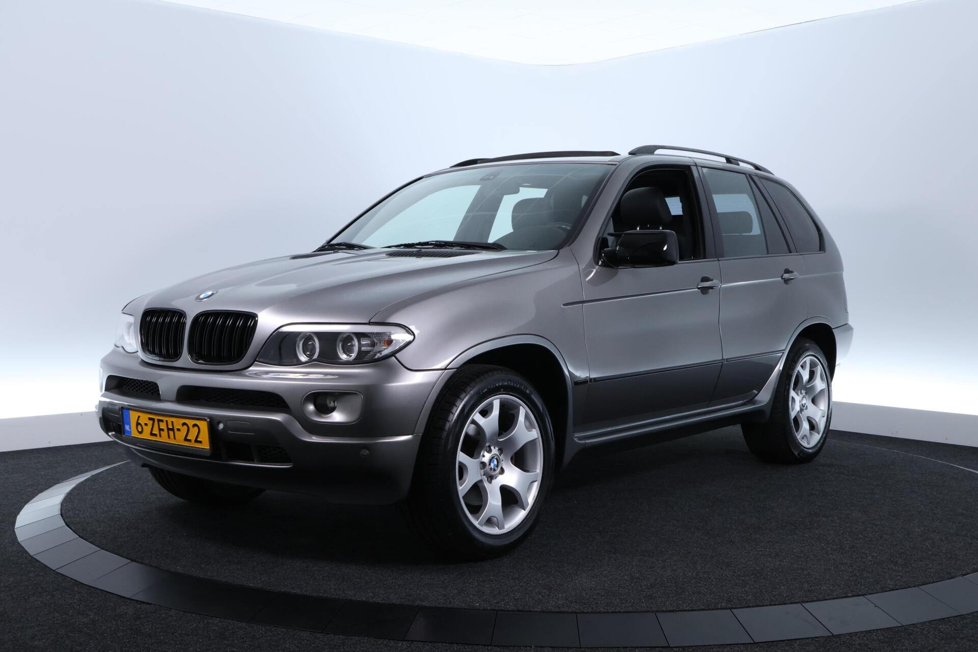 BMW X5 4.4i High Executive 2005 - voorkant