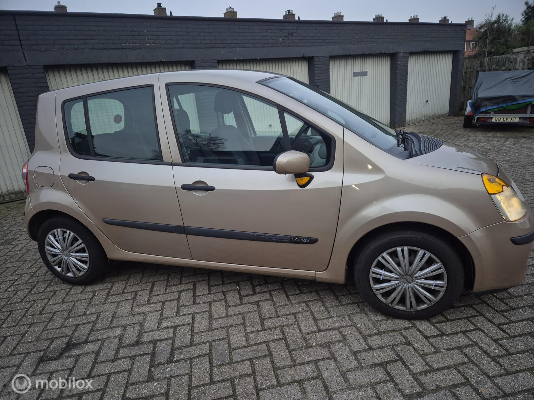 Foto van Renault Modus