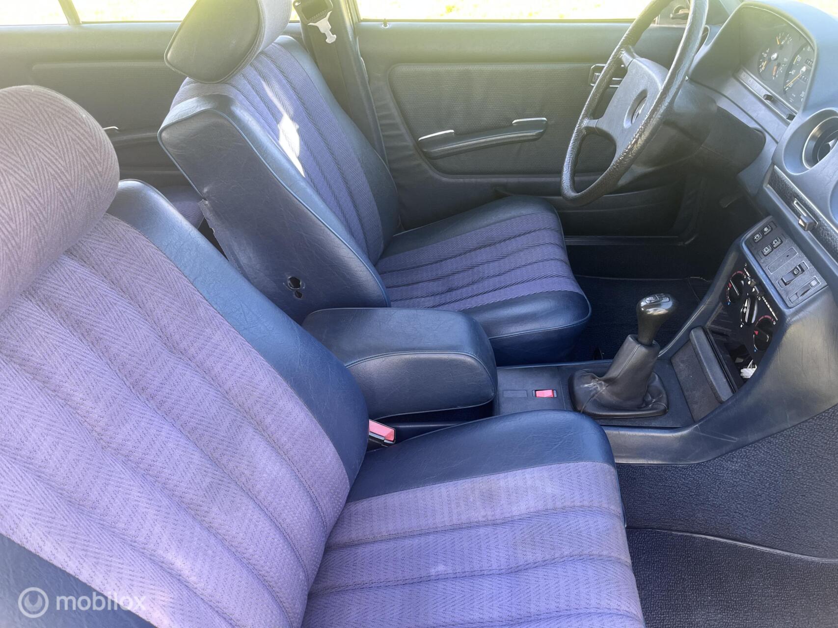 Foto van Mercedes-Benz 230 Te