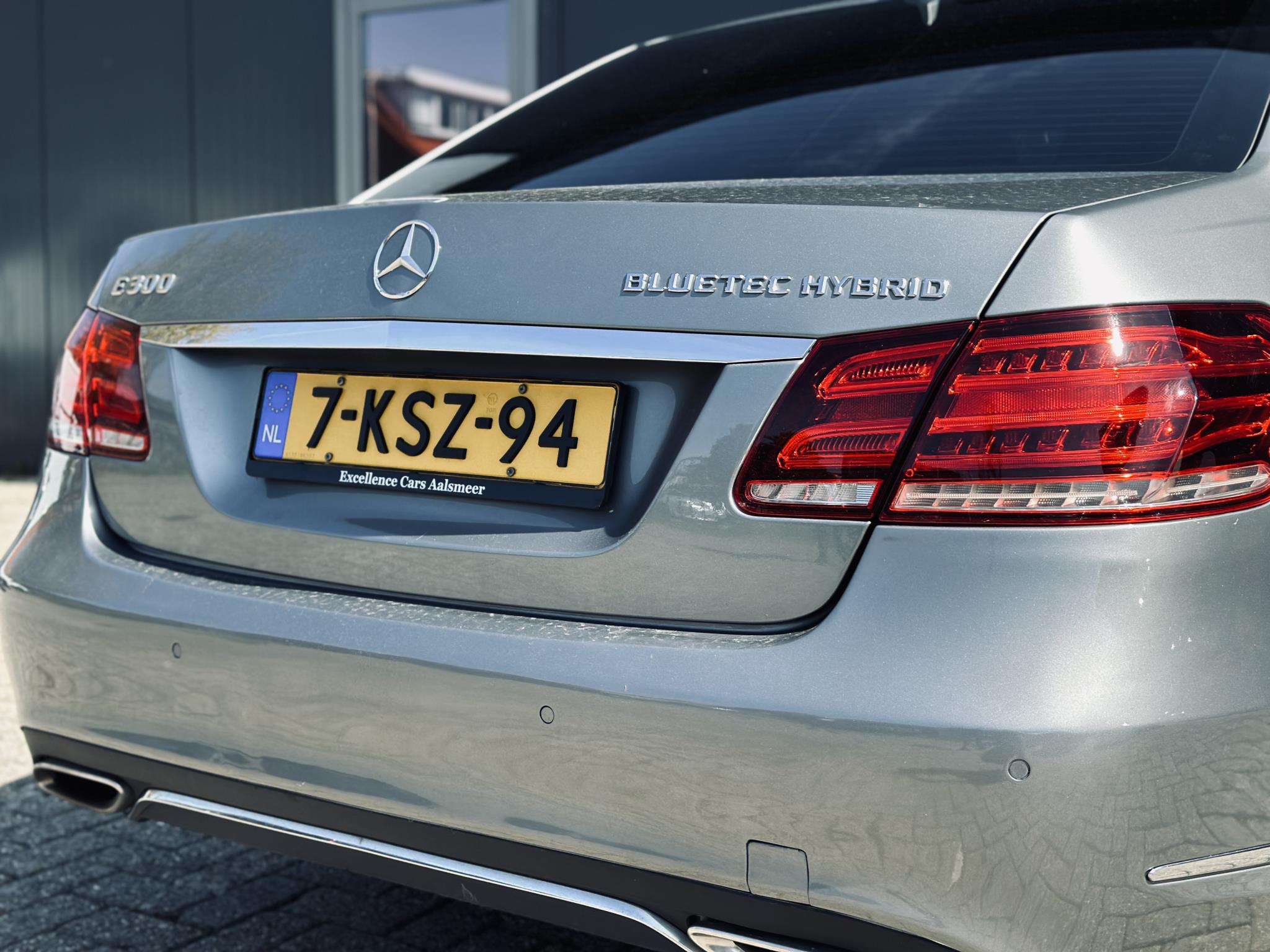 Foto van Mercedes-Benz E 300 Bluetec Hybrid