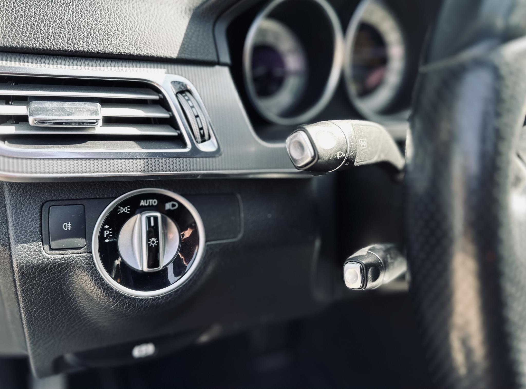 Foto van Mercedes-Benz E 300 Bluetec Hybrid