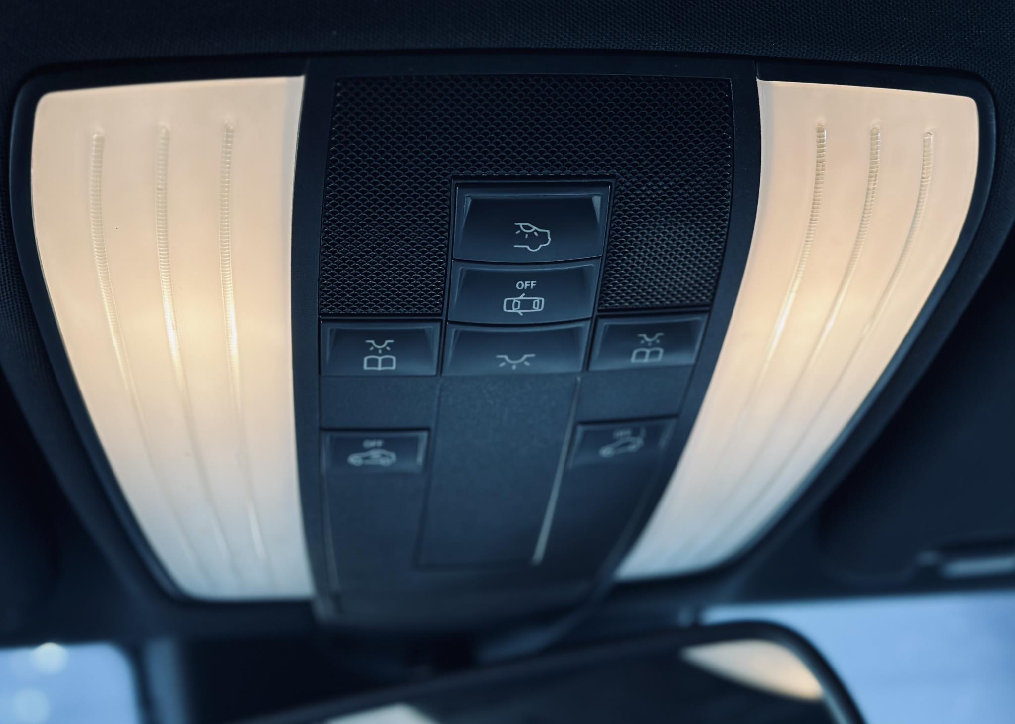 Foto van Mercedes-Benz E 300 Bluetec Hybrid