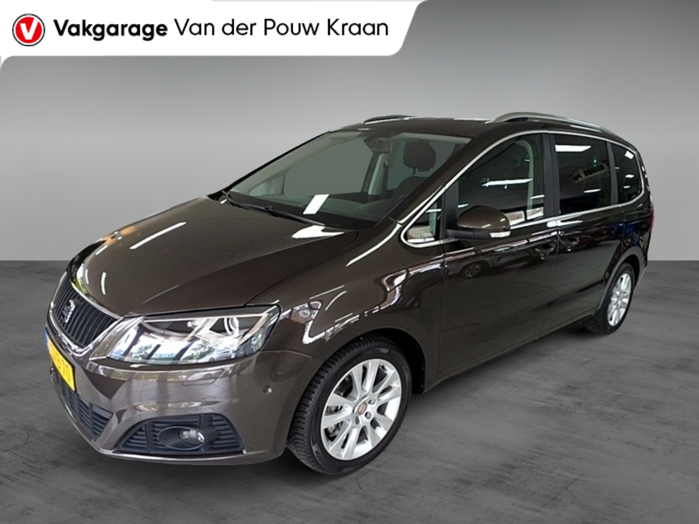 Seat Alhambra 1.4 TSI Style BUsiness 7 Persoons / Panodak / Trekhaak 2015 - voorkant