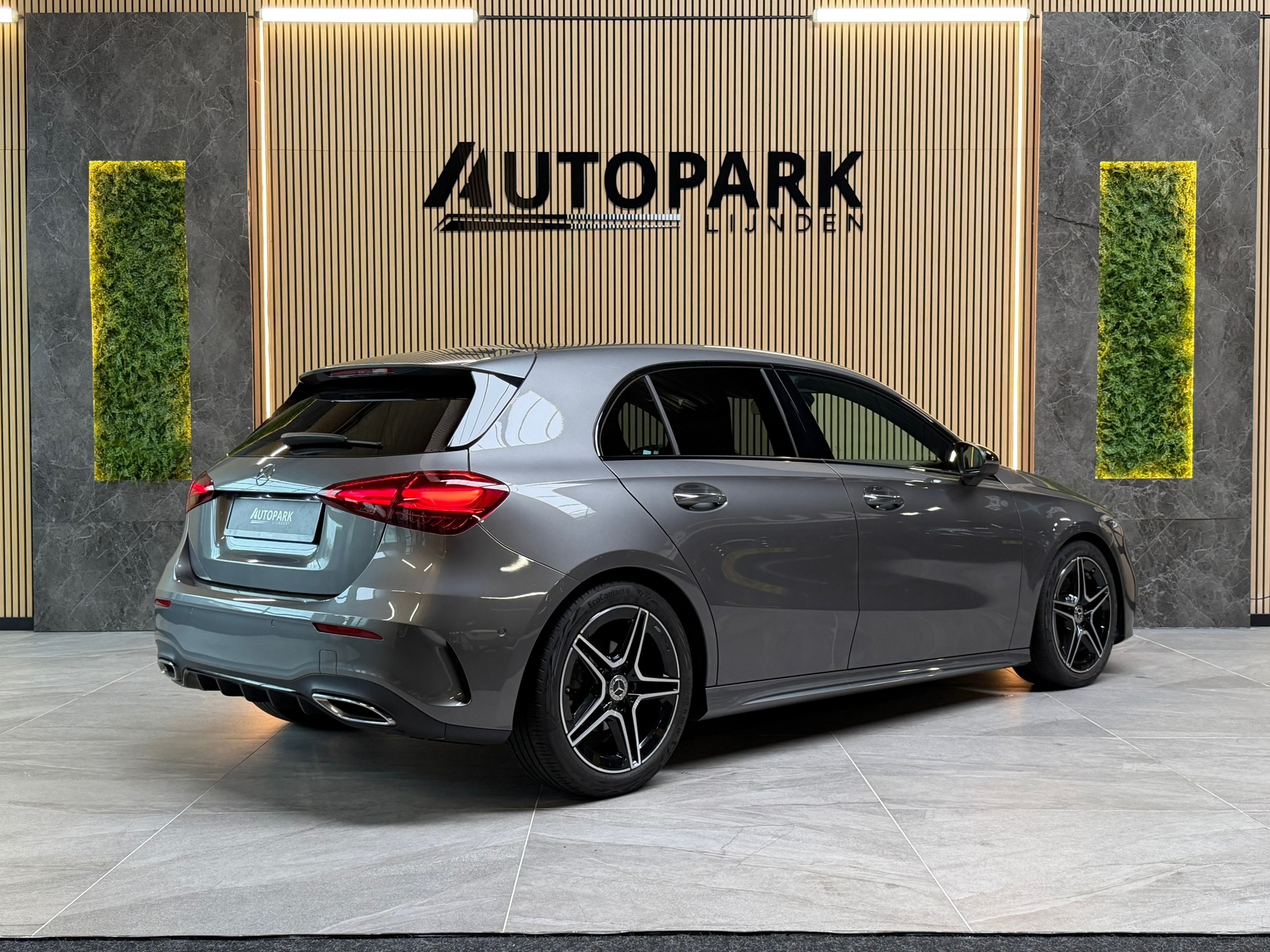 Foto van Mercedes-Benz A 180