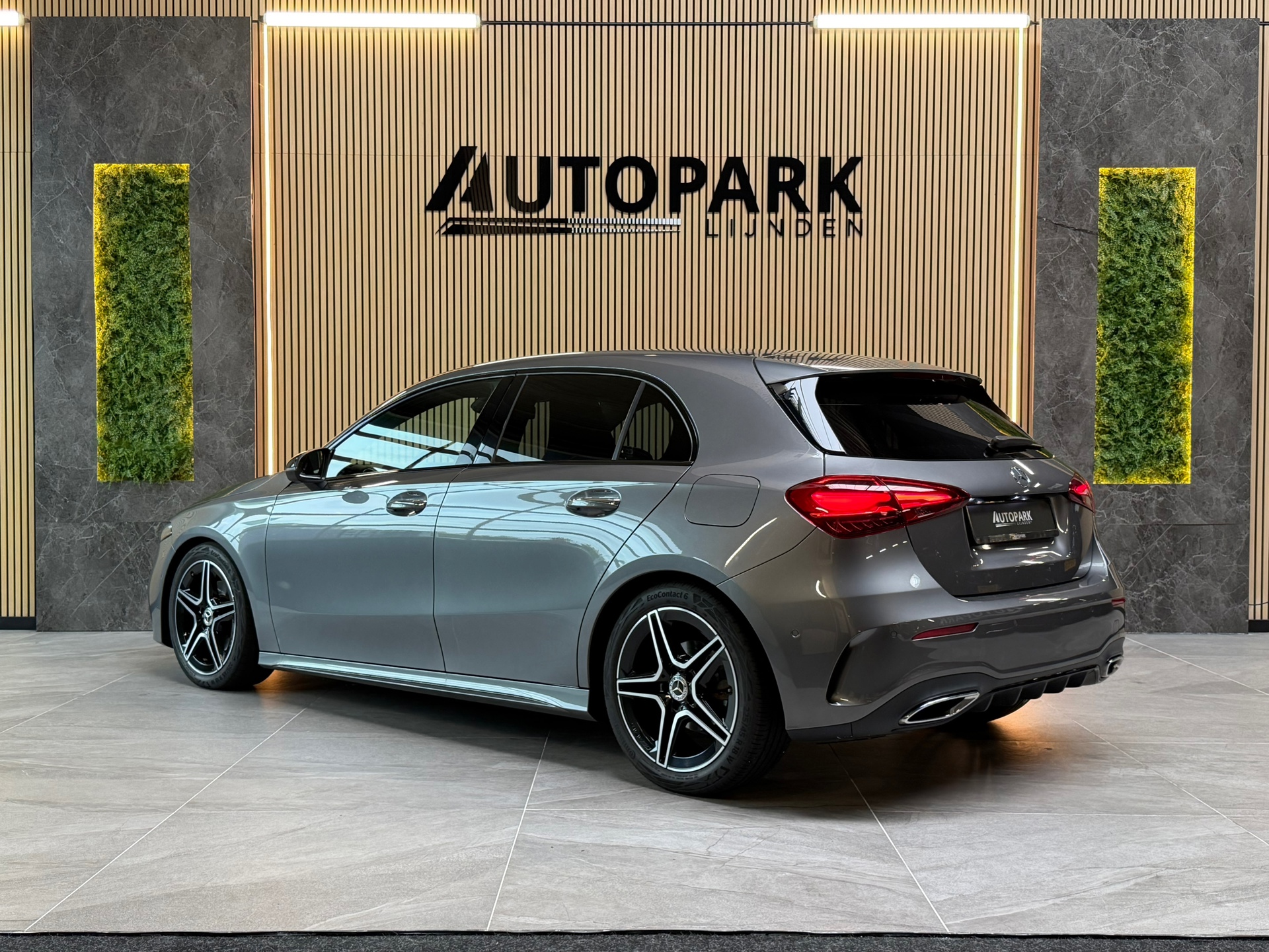 Foto van Mercedes-Benz A 180