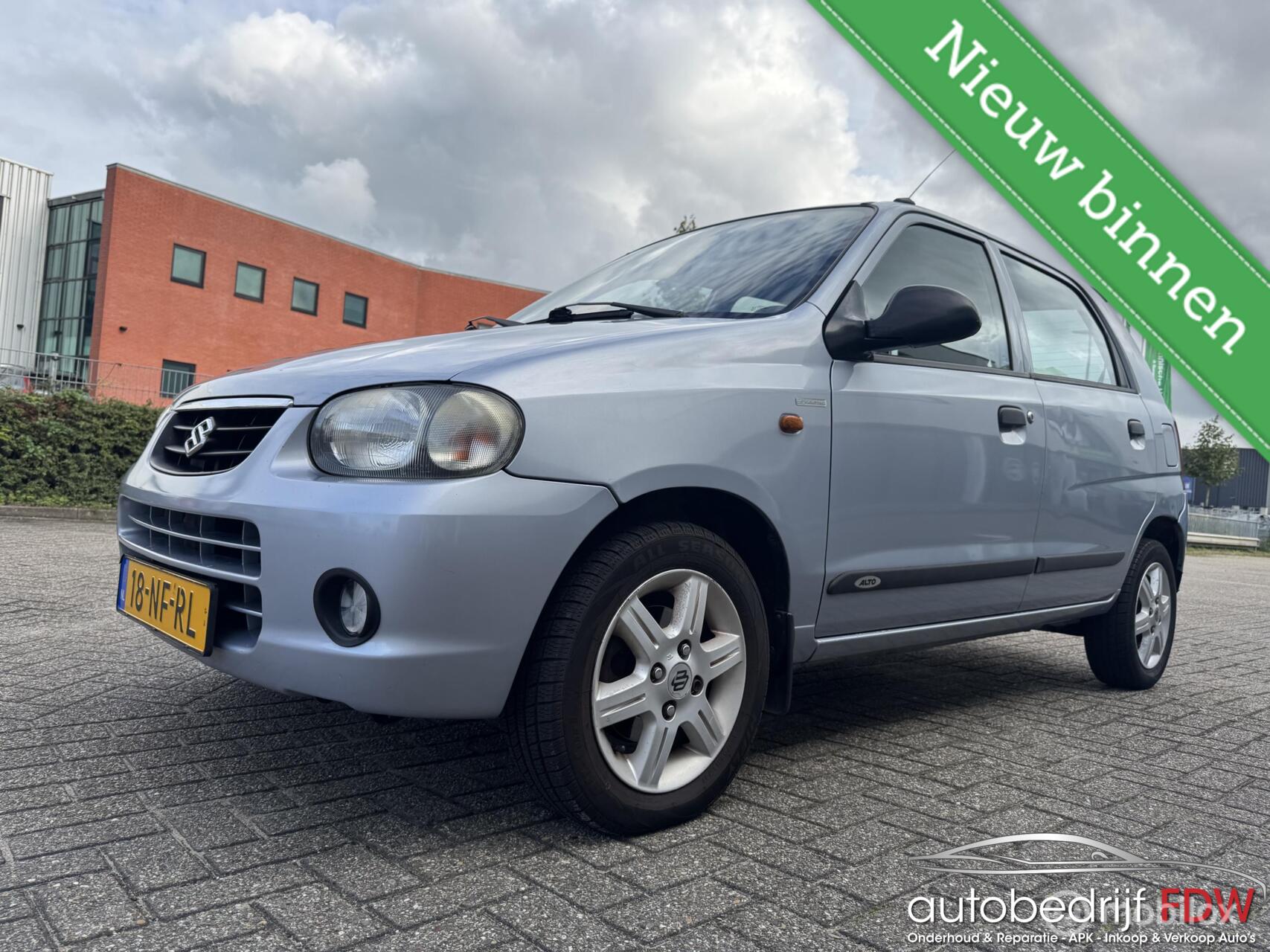 Suzuki Alto 1.1/5DEURS/LM VELGEN/ELEKTR.AMEN/STUUR BEKR./ 2003 - voorkant