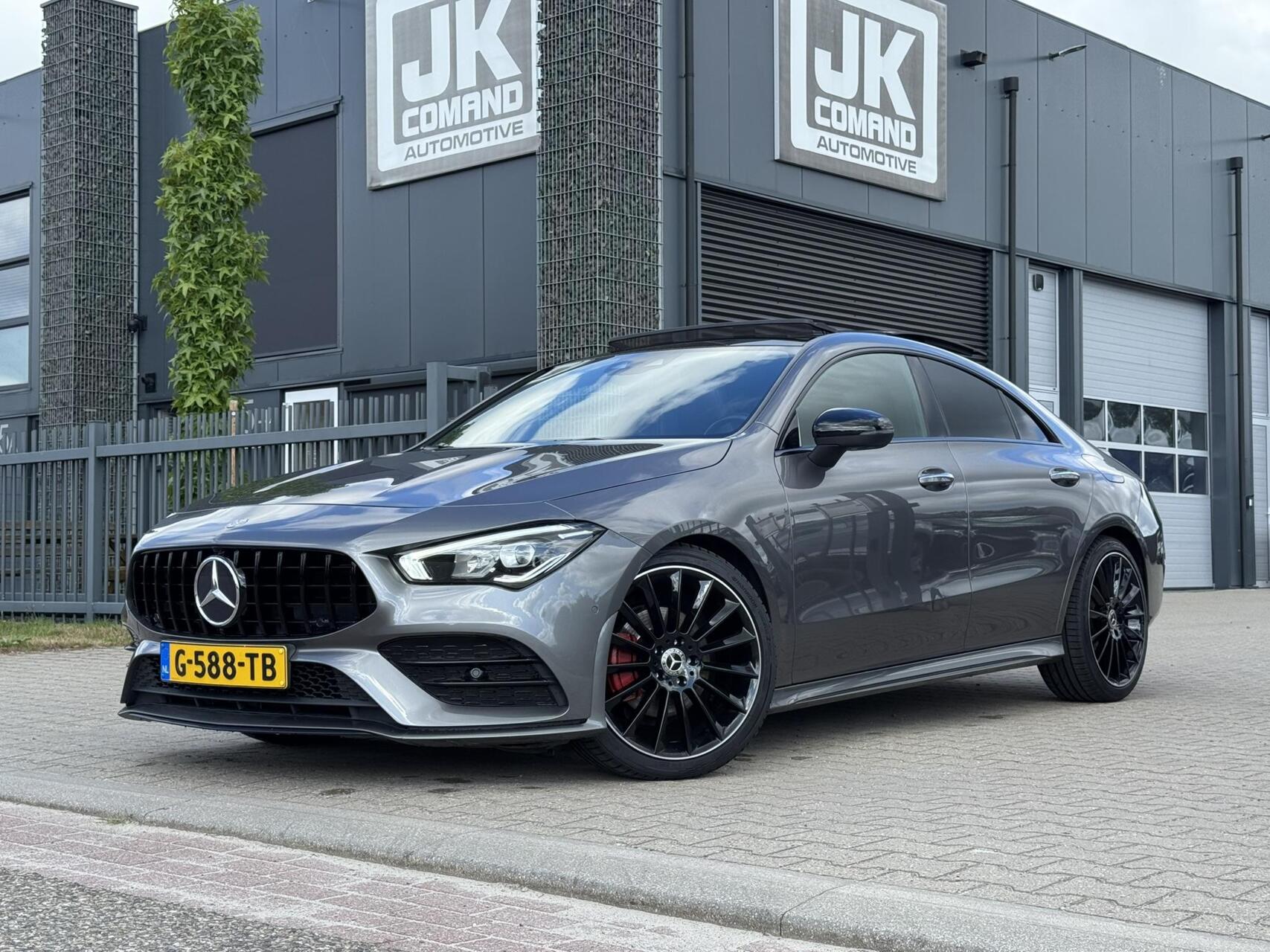 Mercedes-Benz Cla 180 180 AMG|Pano|Ambient Lights|Night|Widescreen 2019 - voorkant