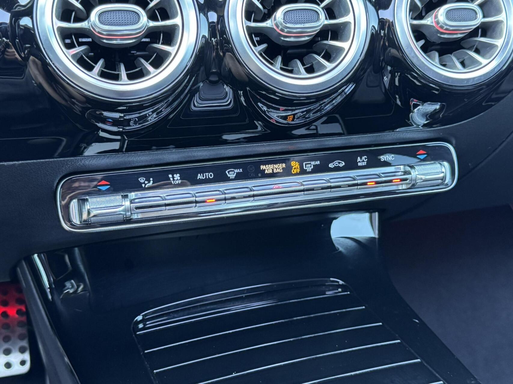 Foto van Mercedes-Benz Cla 180