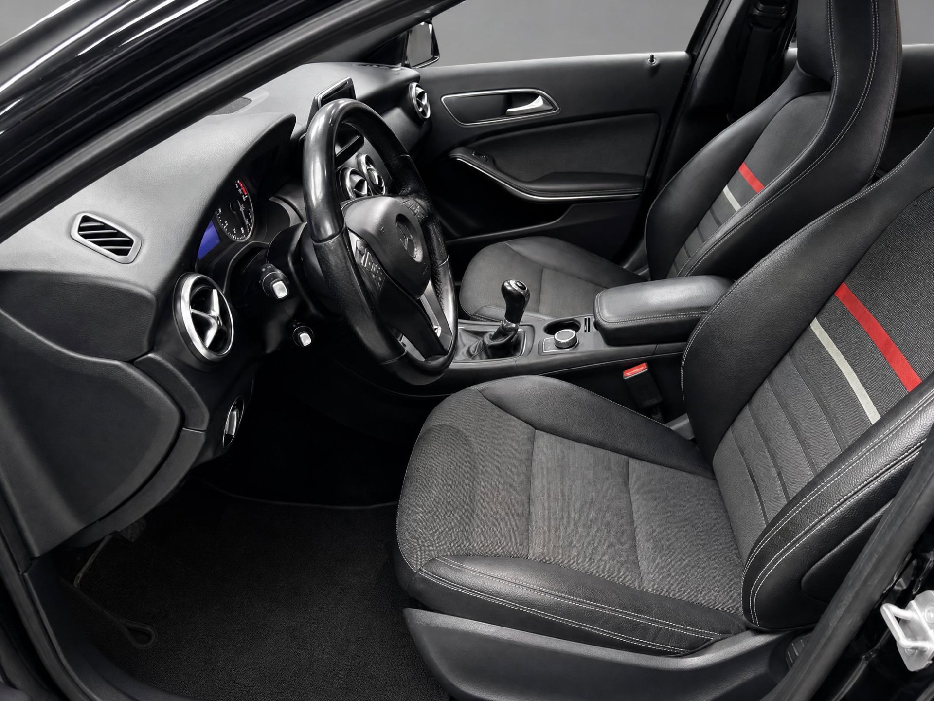 Foto van Mercedes-Benz A 180