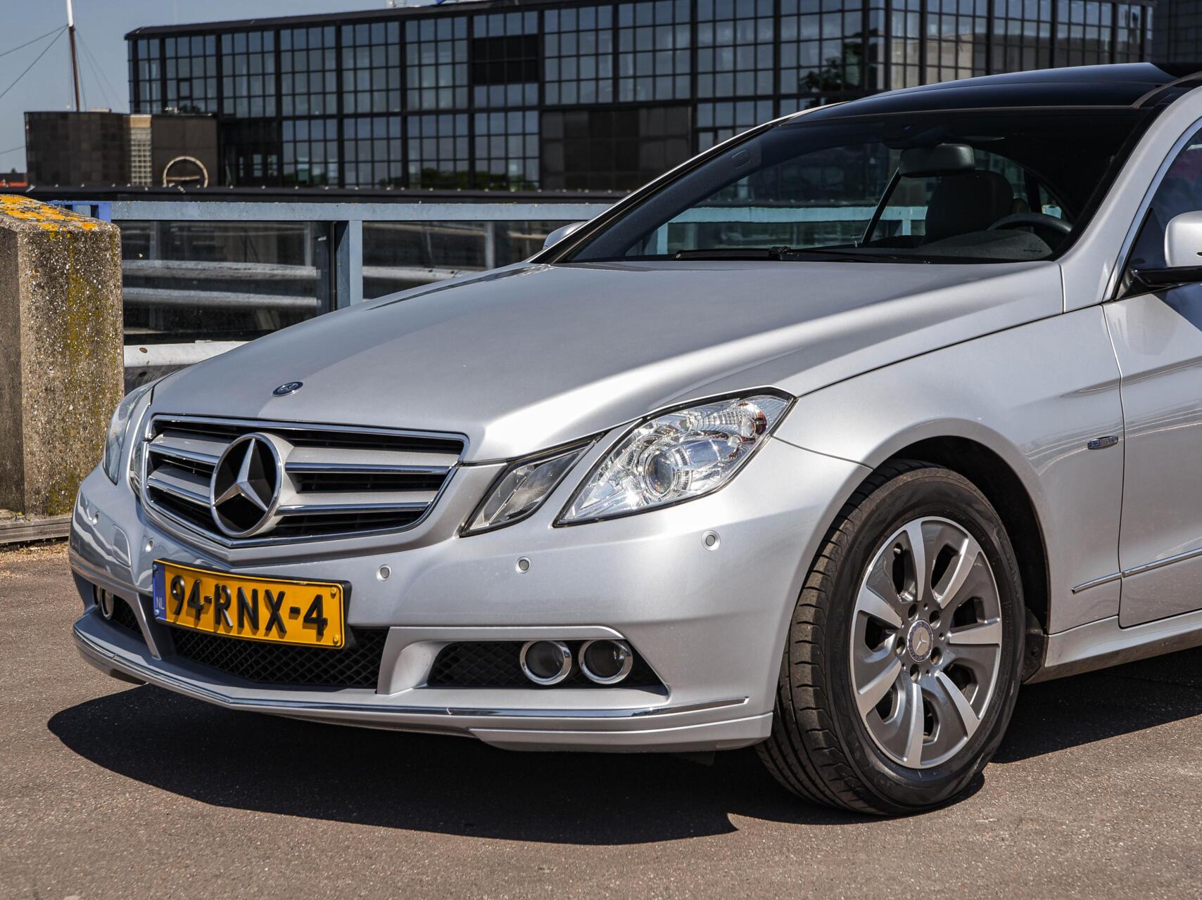 Foto van Mercedes-Benz E 200