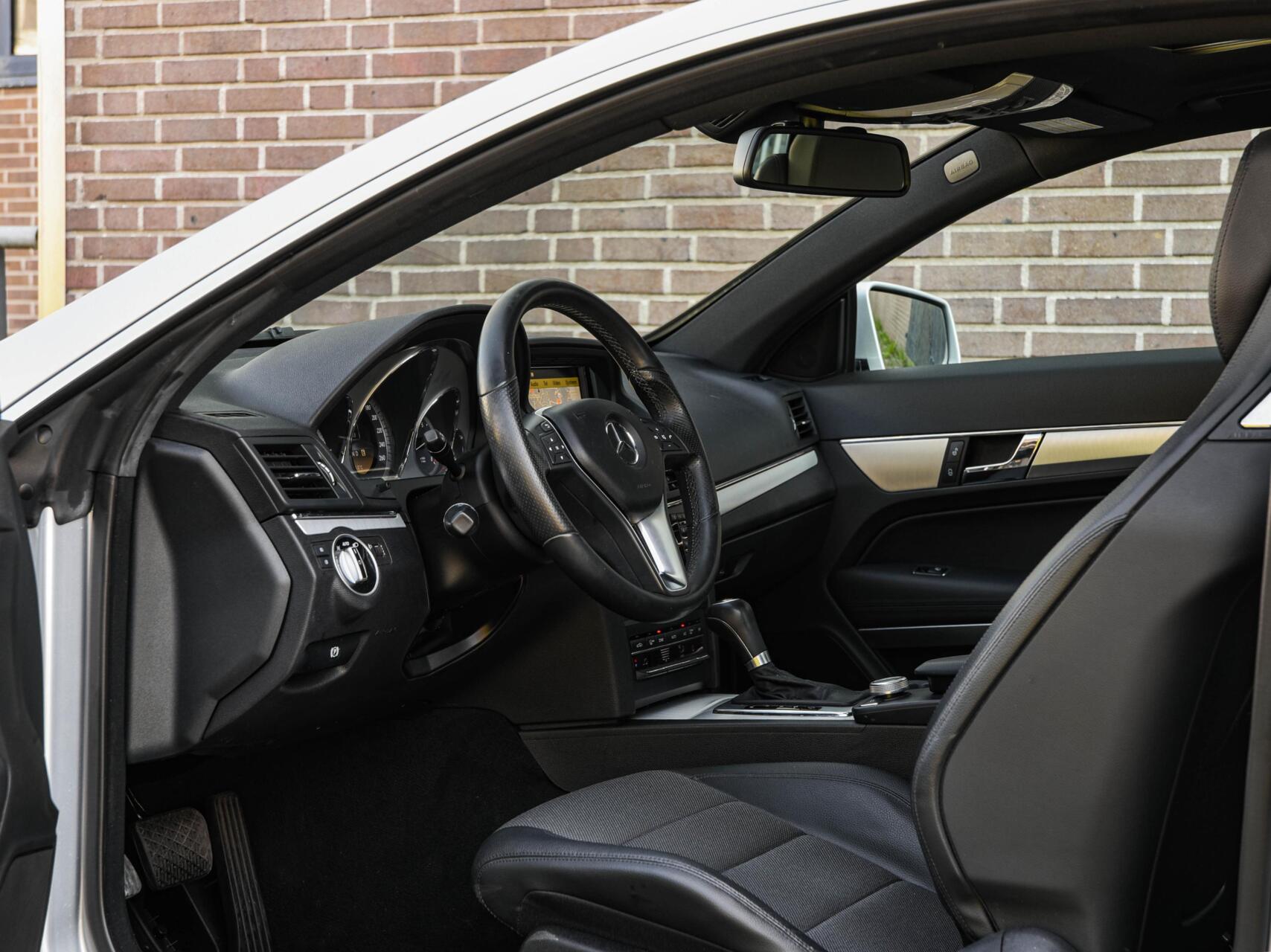 Foto van Mercedes-Benz E 200