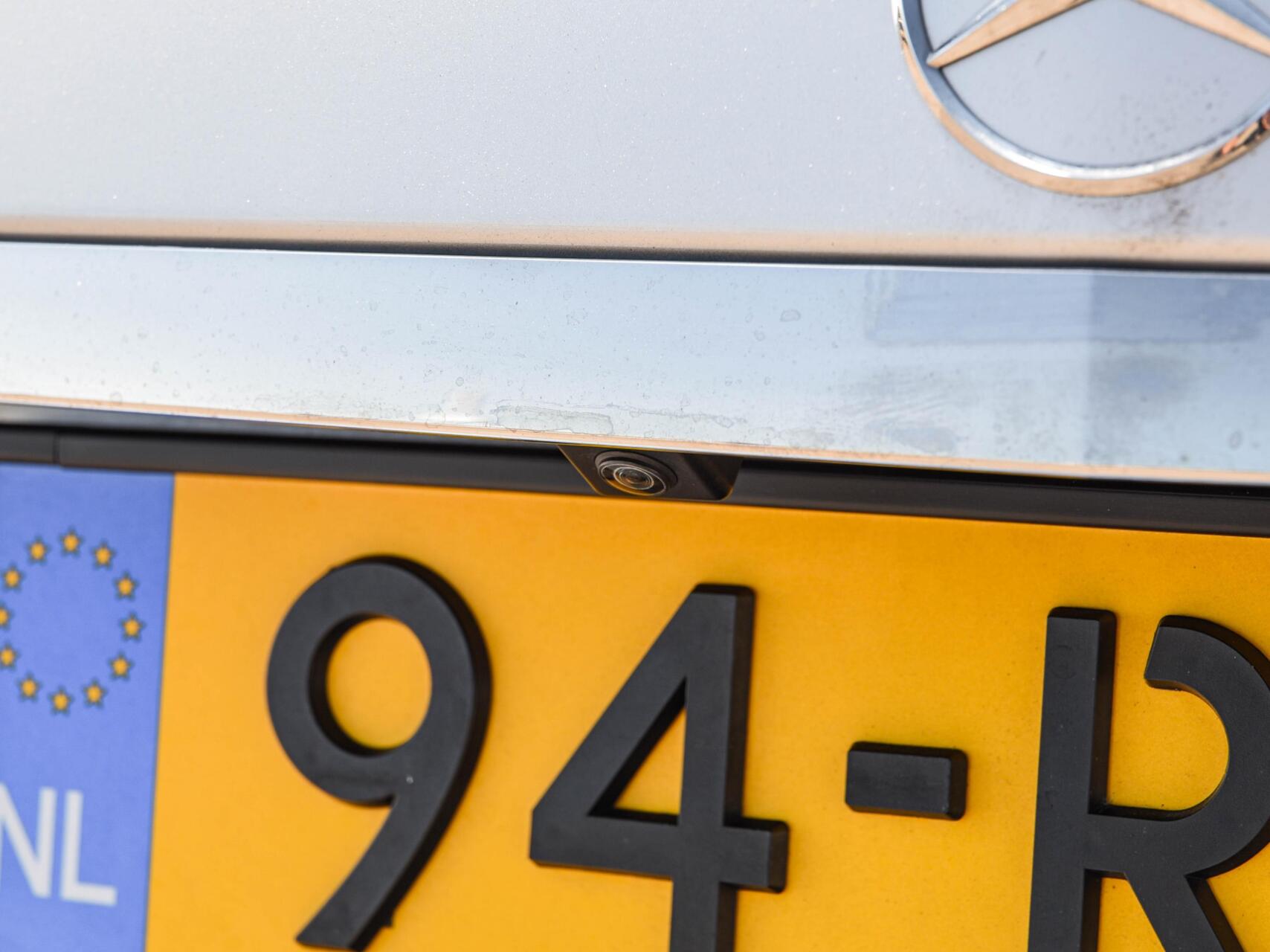 Foto van Mercedes-Benz E 200
