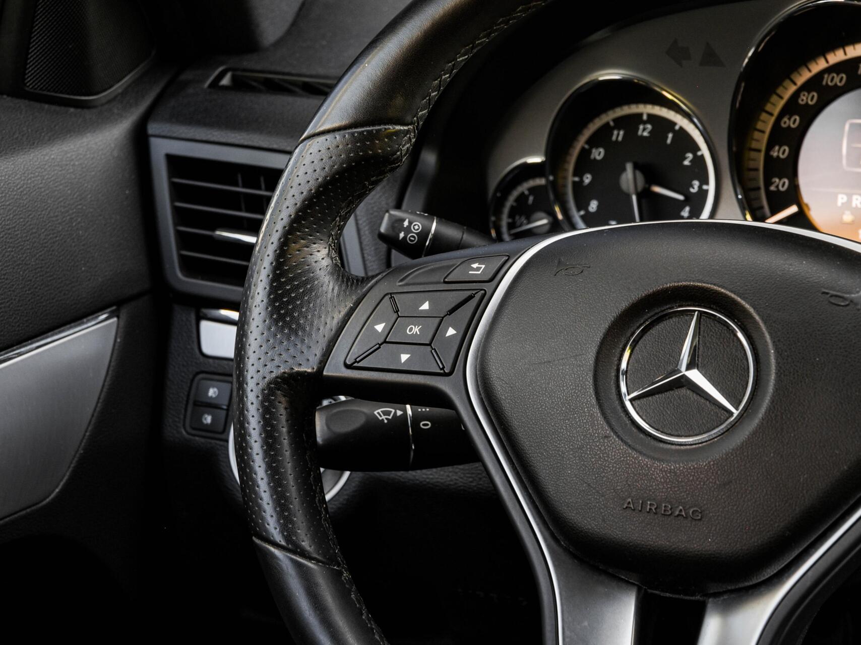 Foto van Mercedes-Benz E 200