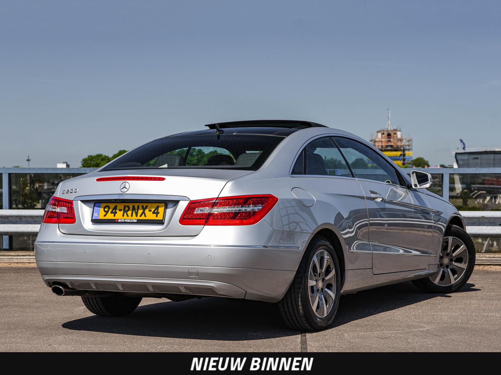 Foto van Mercedes-Benz E 200