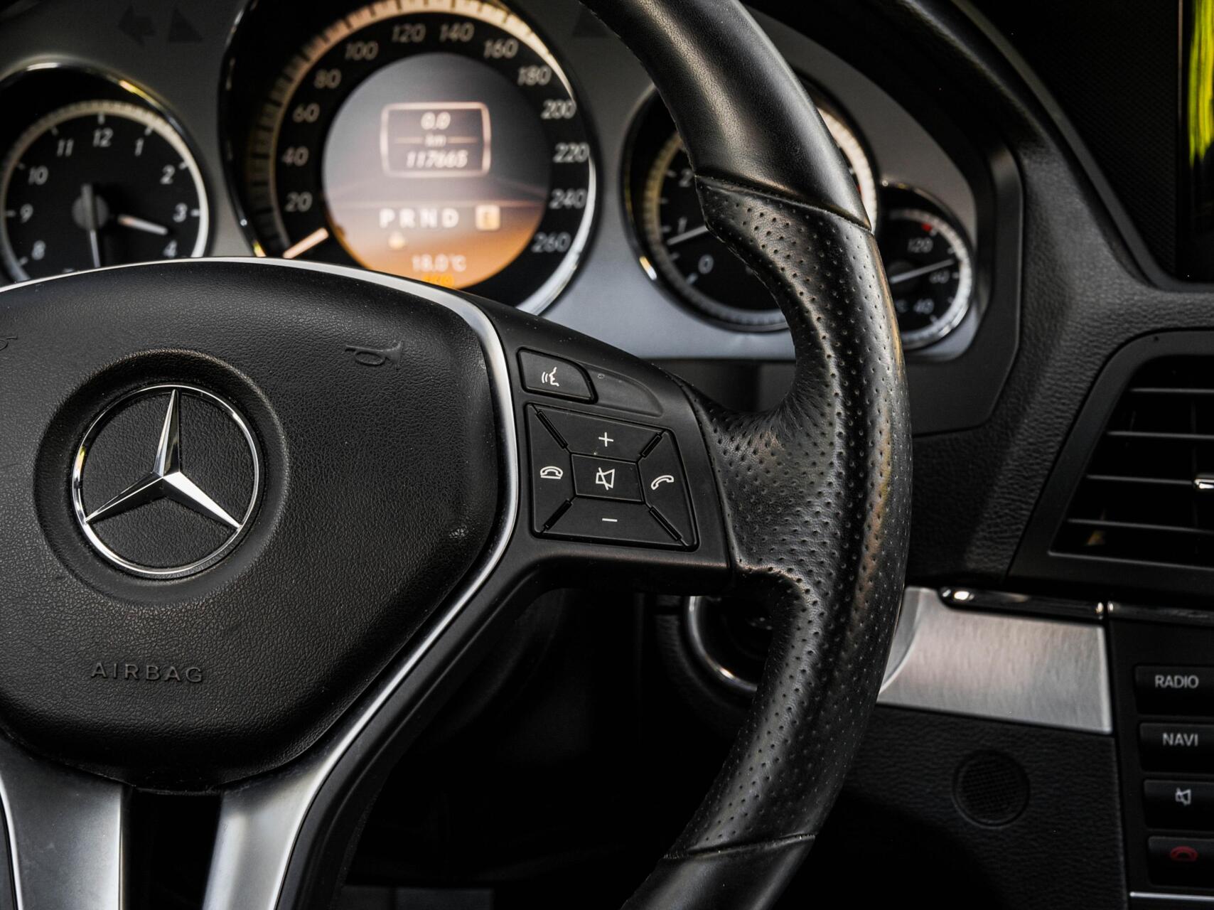 Foto van Mercedes-Benz E 200