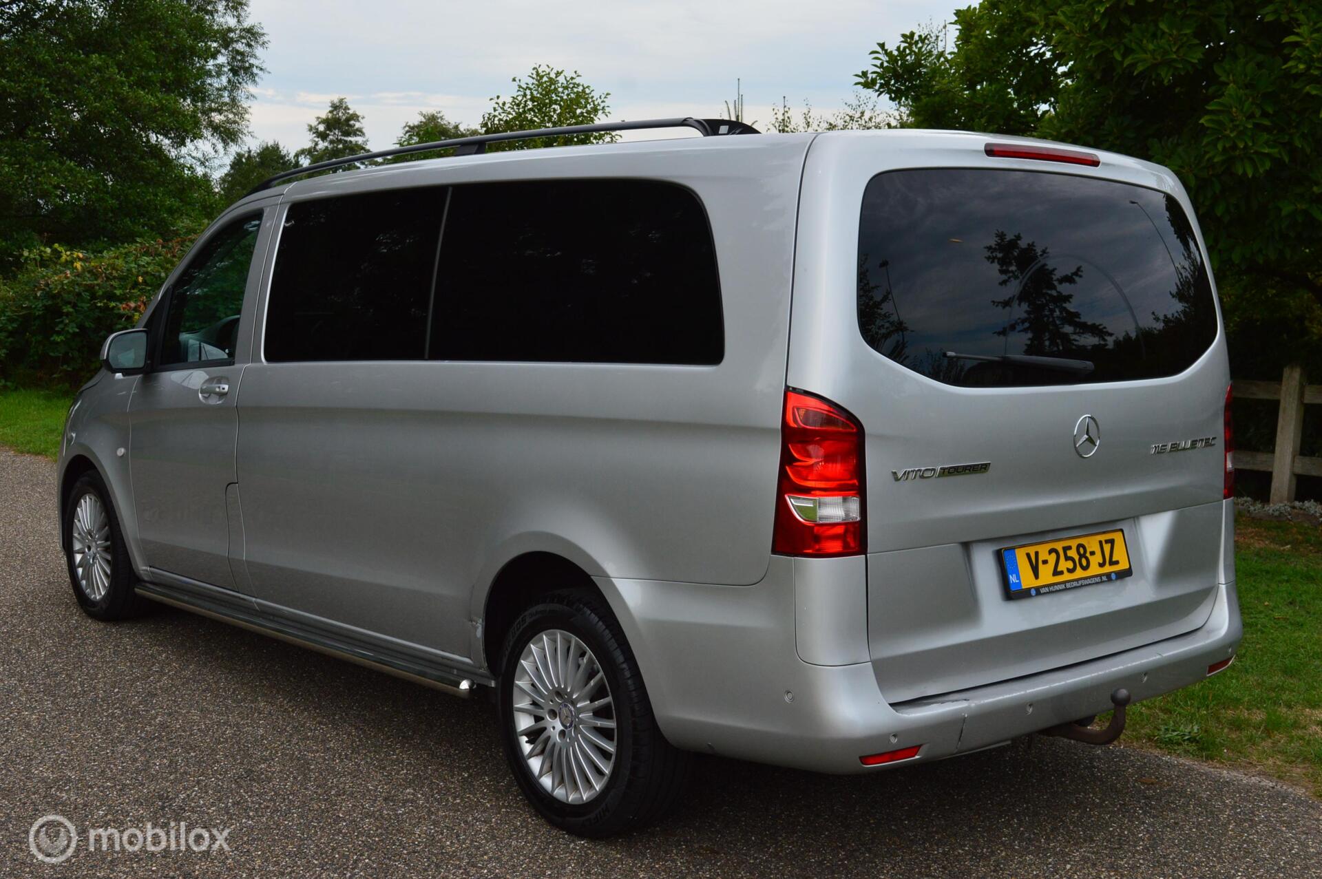 Foto van Mercedes-Benz Vito Tourer