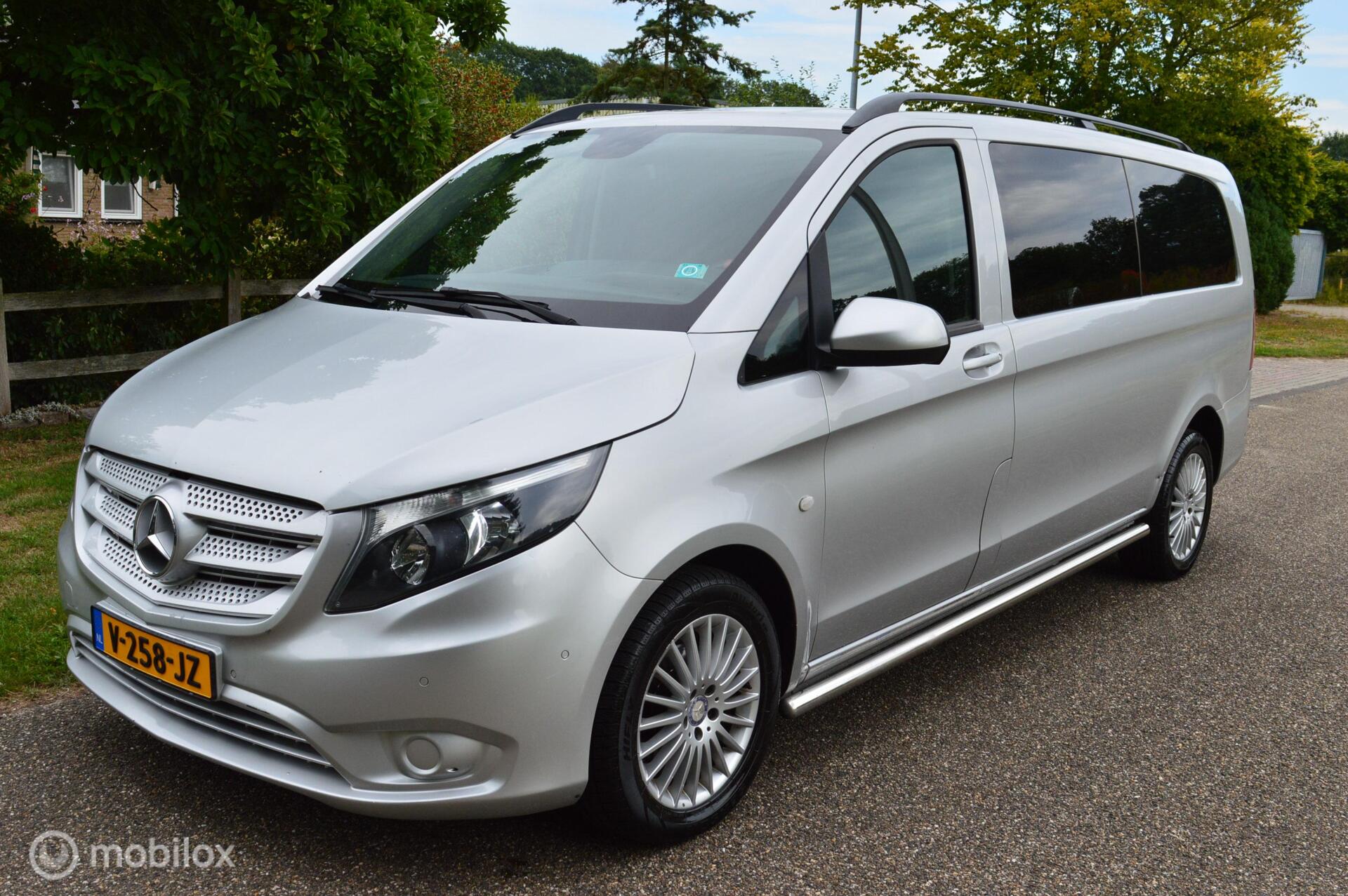 Foto van Mercedes-Benz Vito Tourer