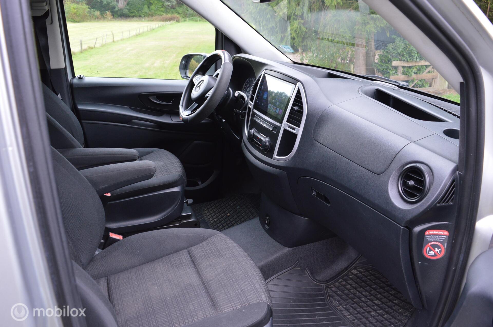 Foto van Mercedes-Benz Vito Tourer
