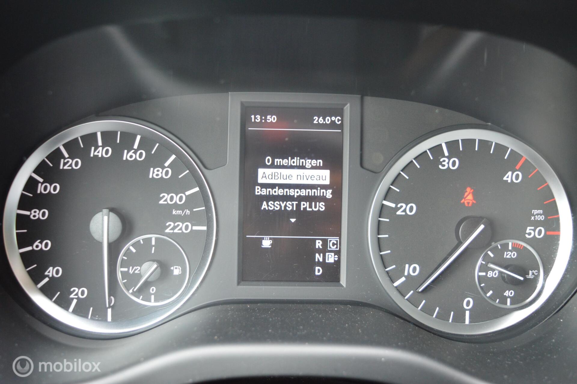 Foto van Mercedes-Benz Vito Tourer