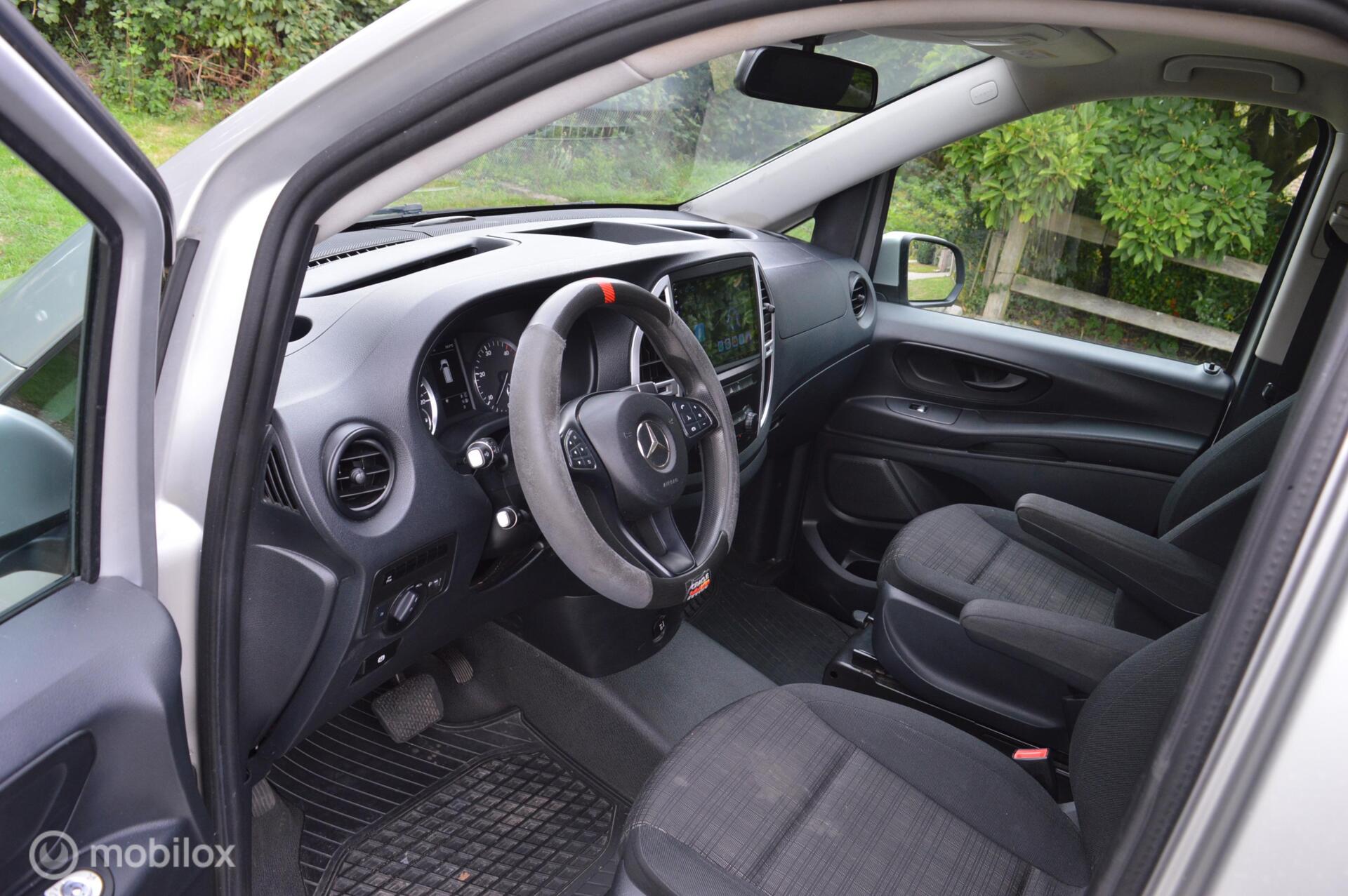 Foto van Mercedes-Benz Vito Tourer