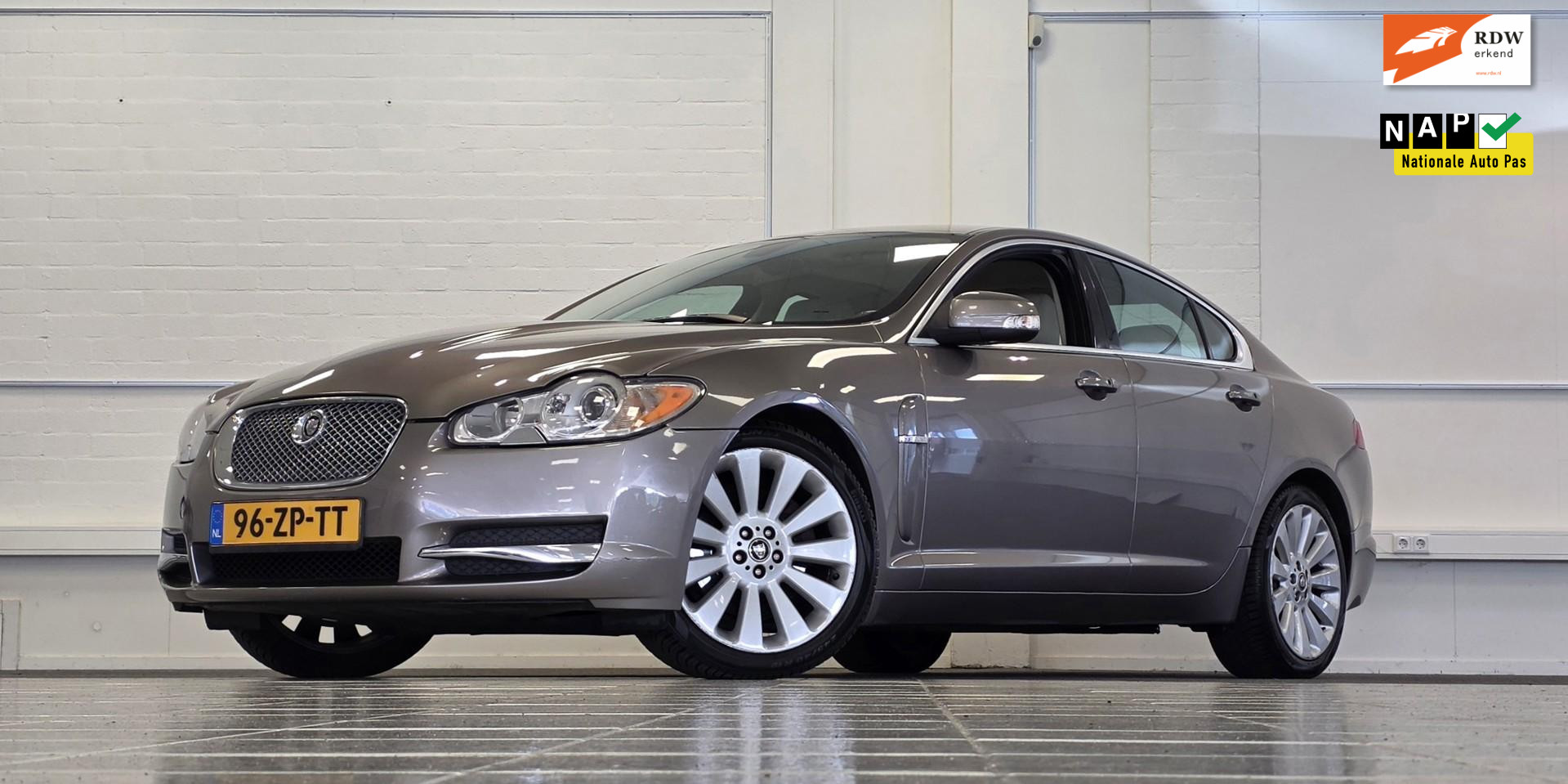Jaguar Jaguar XF 3.0 V6 Premium Luxury 3e Eigenaar Xenon Winterpakket Mooi! 2008 - voorkant